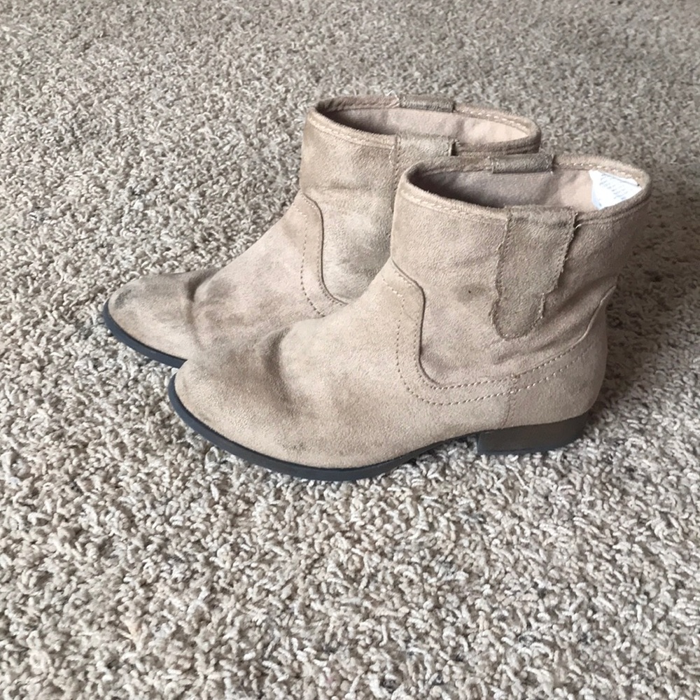 Girls brown booties